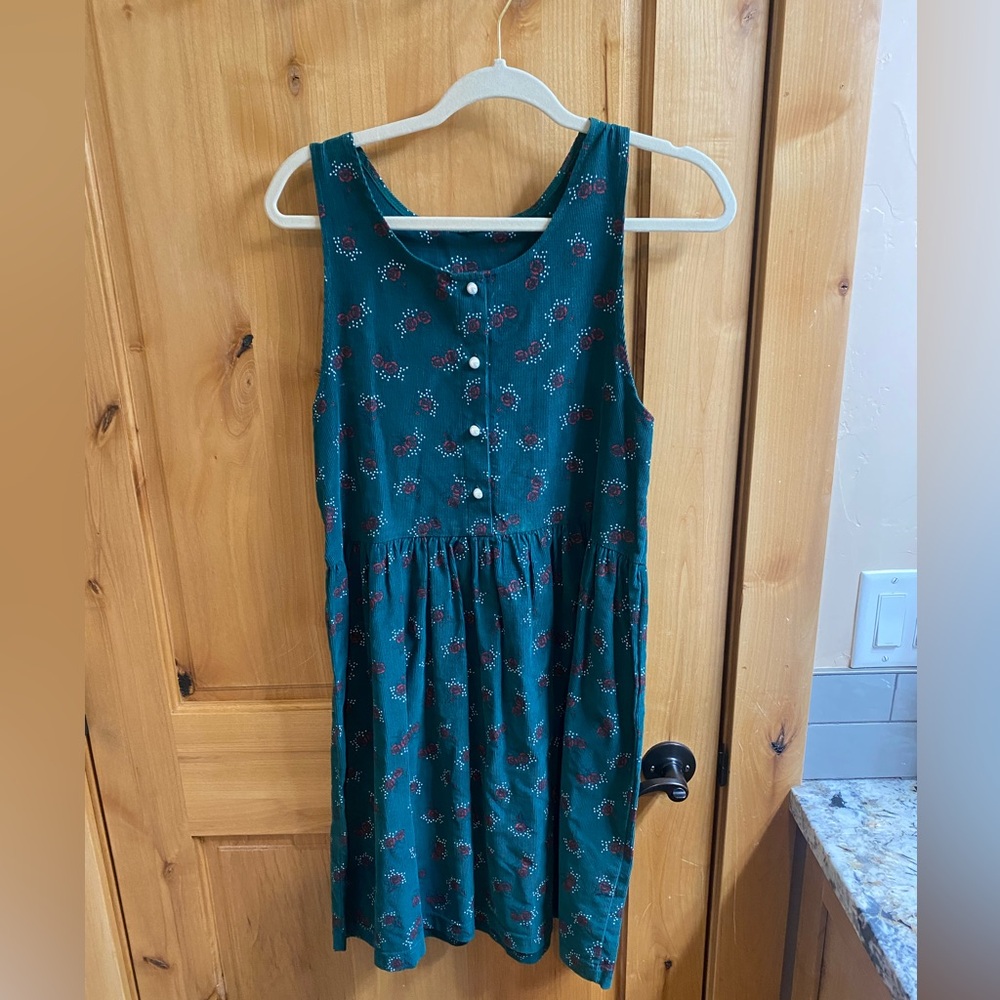 Vintage Floral Pearl Button-Front Sleeveless Corduroy Dress